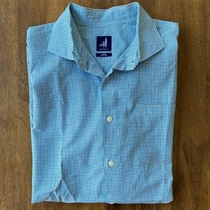 Men’s Johnnie-O performance casual button down shirt.